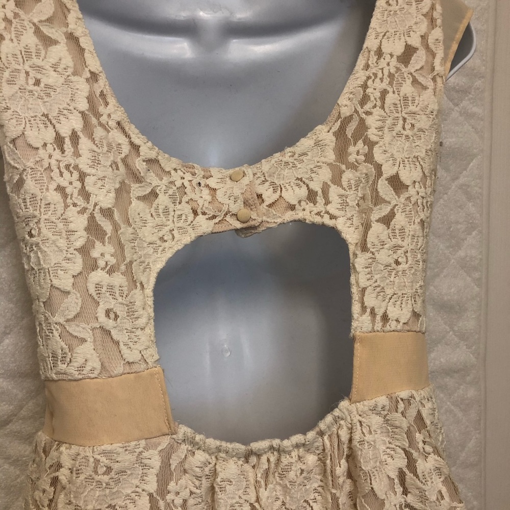❤️American Eagle Lace Dress - Picture 4 of 6
